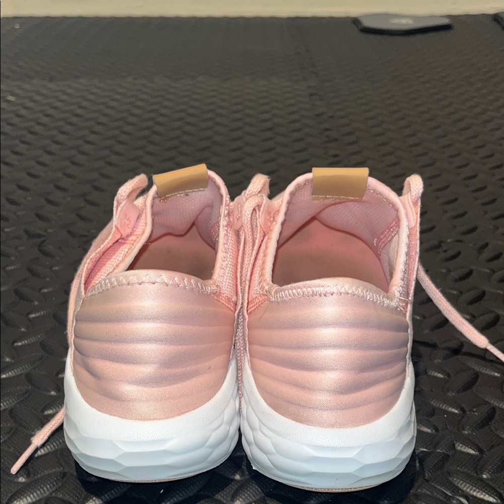 New Balance Fresh Foam Pink Womens 6.5 Running Shoes Casual - Picture 3 of 7